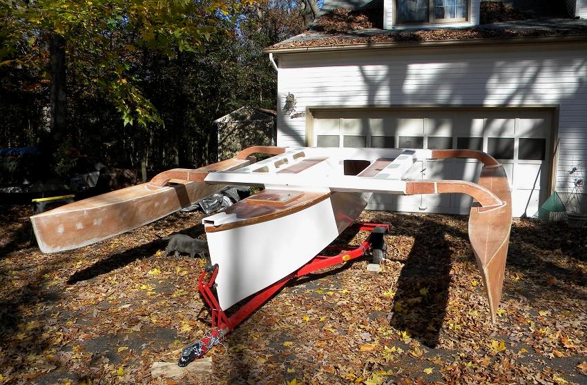 W17 Trimaran with Amas Mounted